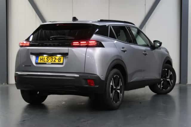 Peugeot e-2008 (2025) thumbnail 3