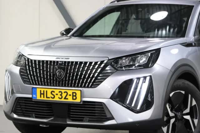 Peugeot e-2008 (2025) thumbnail 6
