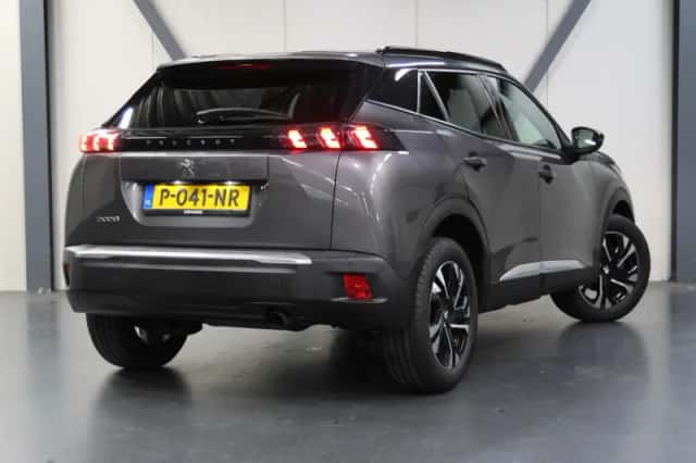 Peugeot 2008 (2022) thumbnail 3
