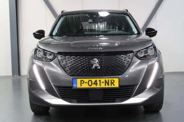 Peugeot 2008 (2022) thumbnail 5