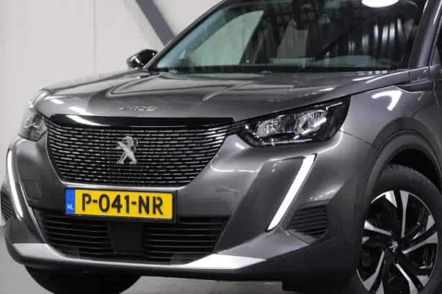 Peugeot 2008 (2022) thumbnail 6