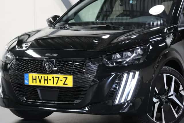 Peugeot 208 (2025) thumbnail 6