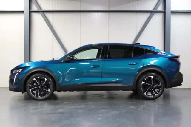 Peugeot 408 (2025) thumbnail 2