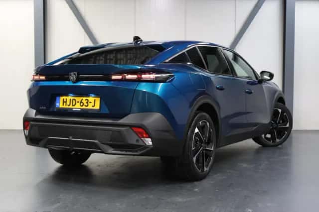 Peugeot 408 (2025) thumbnail 3