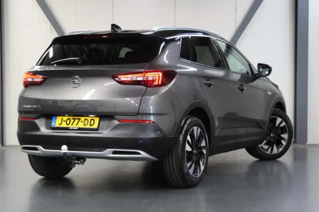 Opel Grandland X (2020) thumbnail 3