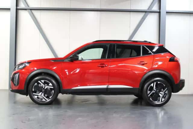 Peugeot 2008 (2025) thumbnail 2