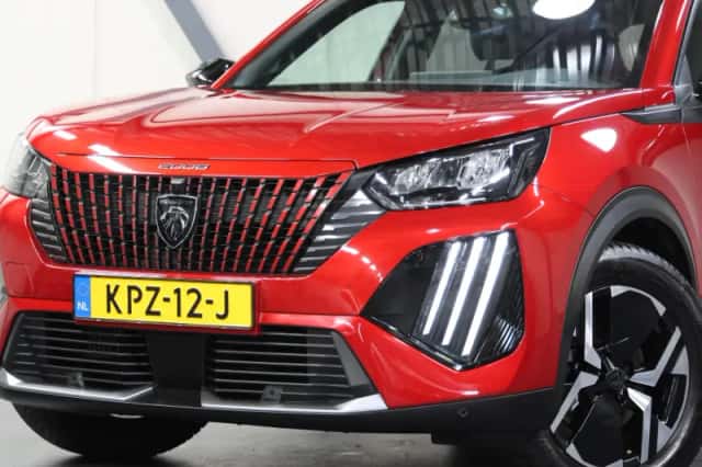 Peugeot 2008 (2025) thumbnail 6