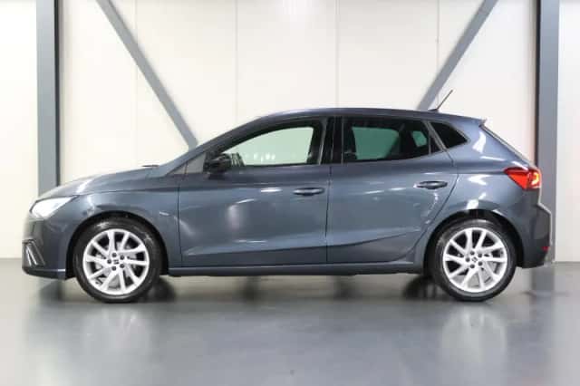 SEAT Ibiza (2022) thumbnail 2
