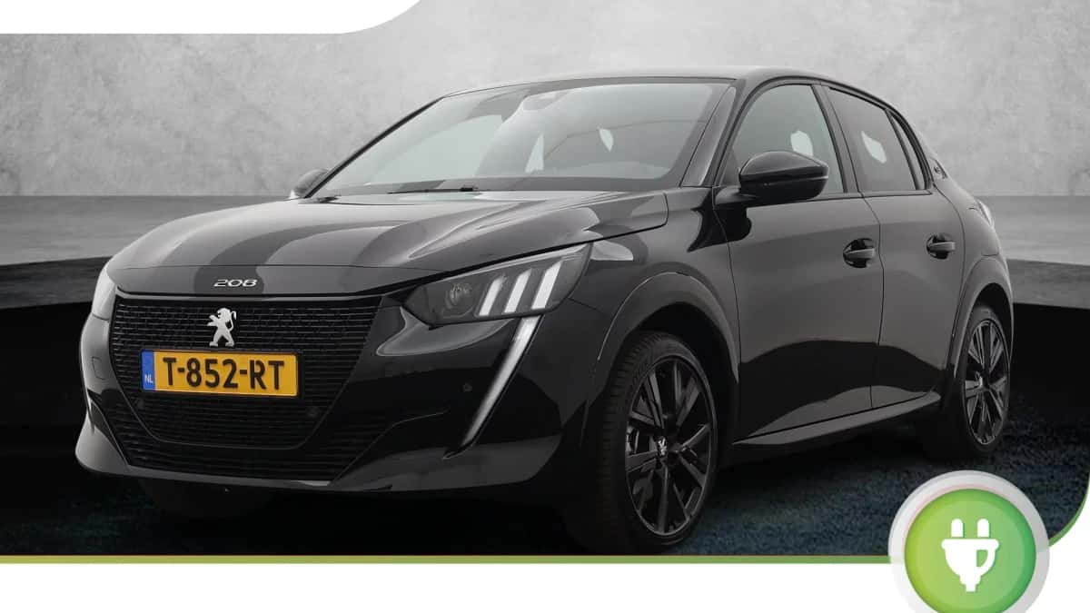 Peugeot e-208 (2023) — foto 1