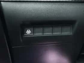 Peugeot e-208 (2023) thumbnail 27