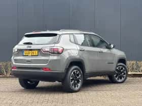 Jeep Compass (2024) thumbnail 3