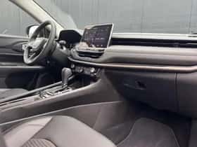 Jeep Compass (2024) thumbnail 9