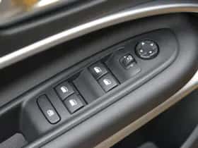 Jeep Avenger (2025) thumbnail 24