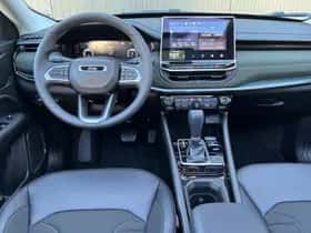 Jeep Compass (2025) thumbnail 13