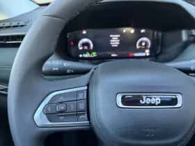 Jeep Compass (2025) thumbnail 16