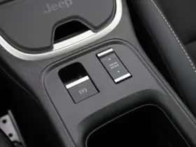 Jeep Avenger (2025) thumbnail 32