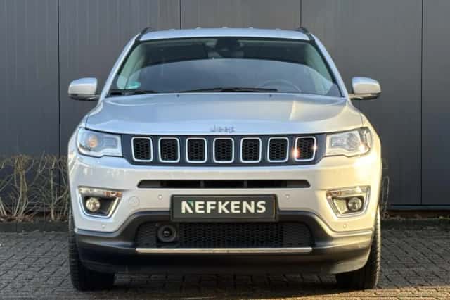 Jeep Compass (2021) thumbnail 2