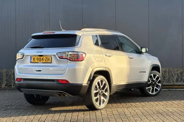 Jeep Compass (2021) thumbnail 3