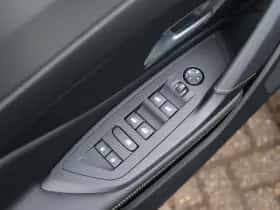 Peugeot 308 (2024) thumbnail 25