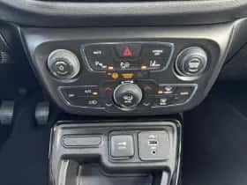 Jeep Compass (2021) thumbnail 19