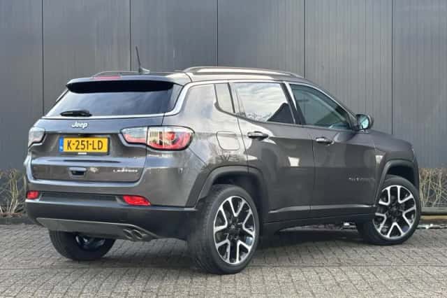 Jeep Compass (2021) thumbnail 3