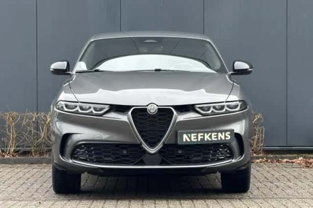 Alfa Romeo Tonale (2023) thumbnail 2