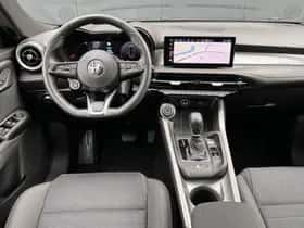 Alfa Romeo Tonale (2023) thumbnail 16