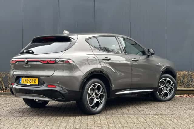 Alfa Romeo Tonale (2023) thumbnail 3