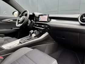 Alfa Romeo Tonale (2023) thumbnail 8