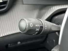 Peugeot 208 (2021) thumbnail 20