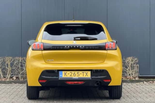 Peugeot 208 (2021) thumbnail 6