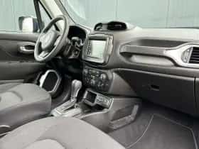 Jeep Renegade (2021) thumbnail 8
