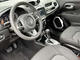 Jeep Renegade (2021) thumbnail 10