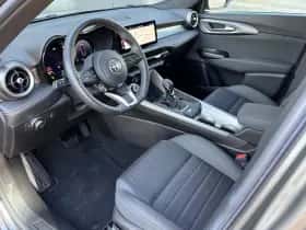Alfa Romeo Tonale (2023) thumbnail 11
