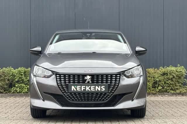 Peugeot 208 (2023) thumbnail 2