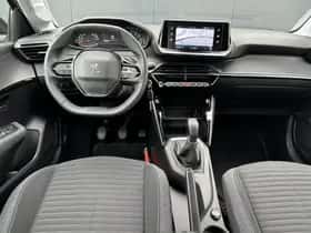 Peugeot 208 (2023) thumbnail 12