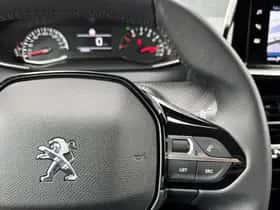 Peugeot 208 (2023) thumbnail 16