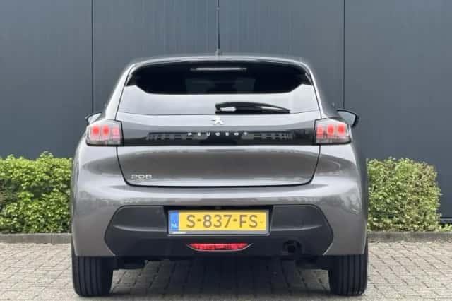 Peugeot 208 (2023) thumbnail 5