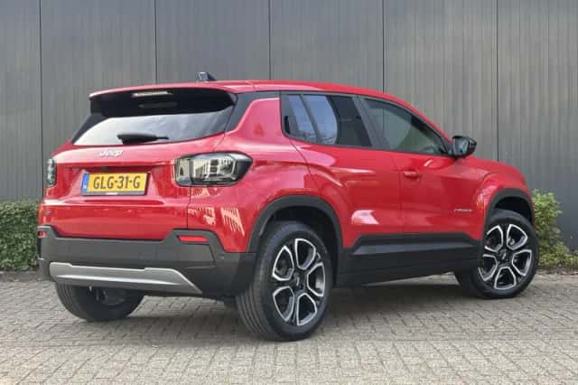 Jeep Avenger (2024) thumbnail 3