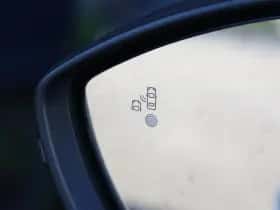 Peugeot 208 (2025) thumbnail 17