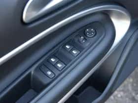 Jeep Avenger (2025) thumbnail 18