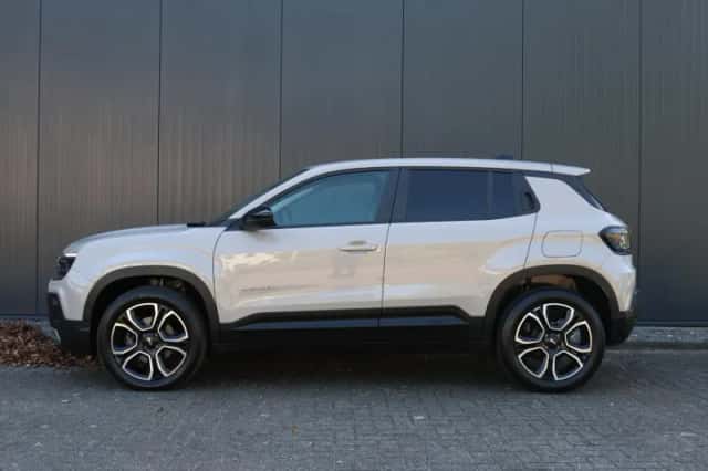 Jeep Avenger (2025) thumbnail 3