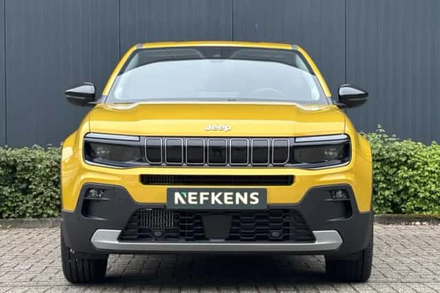 Jeep Avenger (2025) thumbnail 2