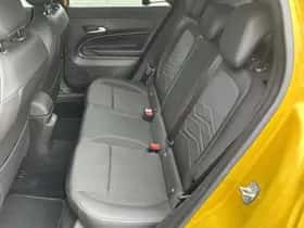 Jeep Avenger (2025) thumbnail 11