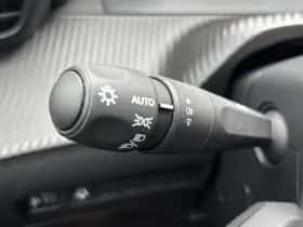 Peugeot e-2008 (2025) thumbnail 18