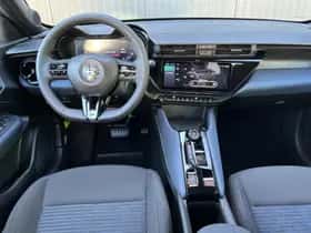 Alfa Romeo Junior (2025) thumbnail 12