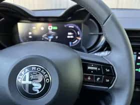 Alfa Romeo Junior (2025) thumbnail 18