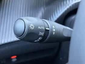 Peugeot 2008 (2022) thumbnail 17