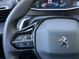 Peugeot 2008 (2022) thumbnail 18