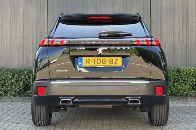 Peugeot 2008 (2022) thumbnail 5